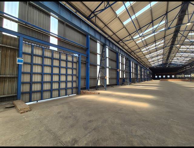 13,580M² WAREHOUSE FOR SALE IN WADEVILLE